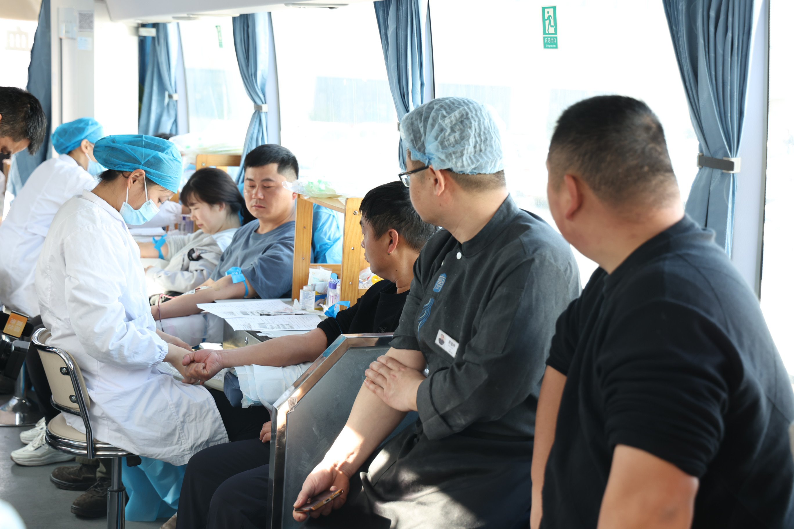 ����Z6����ҽ�ƻ�������Ѫ�˶�